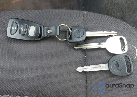 2012 Chevrolet Colorado 1Lt из США, поврежденный, VIN 1GCHTCFE3C8104390